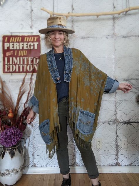 Recycling Denim Projects, Upcycled Linen Clothing, Altered Clothing Refashioning, Upcycled Kimono Ideas, Altered Clothing Upcycling, Upcycled Fashion Refashioning, Upcycled Fashion Diy Inspiration, Recycled Fashion Upcycling, Kimono Jacket Diy