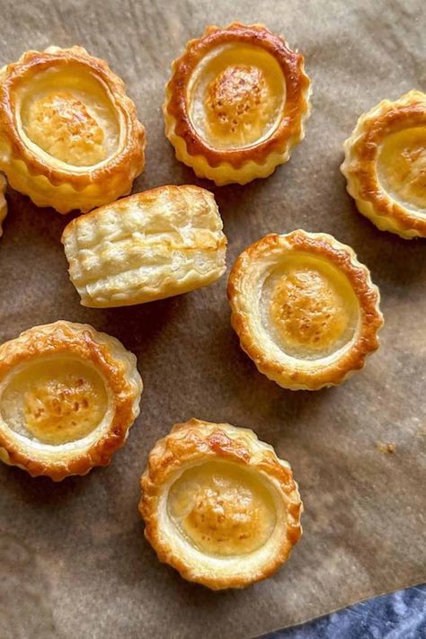 How To Make Mini Vol Au Vent Cases For Canapes Snack Catering Ideas, Puff Pastry Vol Au Vents, Vol Au Vents Recipe, Savoury Finger Food Easy, Feuilletine Recipe, Volauvent Recipes, Vol Au Vent Fillings, Vol Au Vent Recipe, Mini Puff Pastry