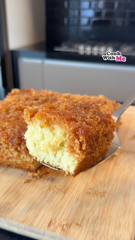 Inverted coconut cake! The best of all. | Inverted coconut cake! The best of all. | By Cook with me | Today's recipe is an inverted coconut cake which I'm sure you'll love. For starters, I'll add a cup of sugar and let it melt. Then I'll add half a cup of water. And be careful not to burn yourself please. Now let's leave it there for two more minutes until the sugar is completely melted and turned into a glaze. And it will look like this. Now I'm adding it into the square mold and you don't have Cocunut Cake, 17 Day Diet, Funfetti Cake Mix, Cook With Me, Coconut Cake Recipe, Funfetti Cake, Cake Walk, Coconut Cake, Kitchen Recipes