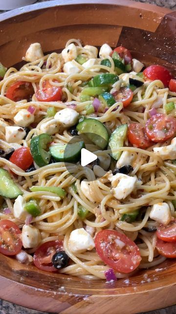 Carman Wilken on Instagram: "Spaghetti Salad is a must have for your next cookout! But its even great for meal prep! #spaghettisalad #pastasalad #pasta #spaghetti #cookout #summer #easyrecipe #saladsupreme #yum" Italian Spaghetti Pasta Salad, Cookout Recipes Sides, Carman Wilken, Spaghetti Pasta Salad, Week Meals, Spaghetti Salad, Chicken Crockpot Recipes Easy, Pasta Spaghetti, Chicken Crockpot