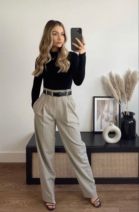 Lily Clark, Corporate Attire Women, Work Ootd, Classy Business Outfits, Business Professional Outfits, Business Attire Women, Fest Outfits, Corporate Attire, Business Casual Outfits For Work