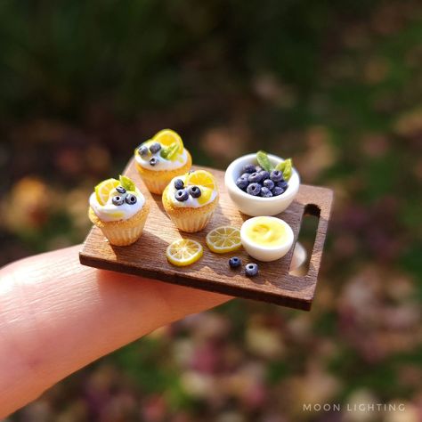 Little fruity cupcakes 🧁 . . . . . . #polymerclayfood #miniaturefood #miniaturecupcakes #miniature #polymerclay Polymer Clay Crafts Diy Miniature Food, Fruity Cupcakes, Clay Miniature Food, Miniature Clay Art Food, Miniature Cake Clay, Polymer Clay Cupcake, Clay Desserts Miniature Food, Food Charms, Kitchen Models