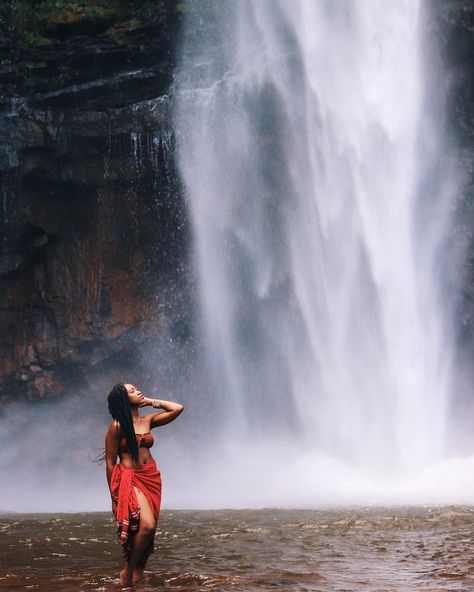 “I Met God. She Lives In Africa.” - @awaytoafrica 📍Lone Creek Falls, Mpumalanga p Waterfall Picture Ideas, Waterfall Photoshoot, God Aesthetic, Birthday Getaway, Cute Beach Pictures, Waterfall Pictures, Women Traveling, Glam Aesthetic, Waterfall Photo