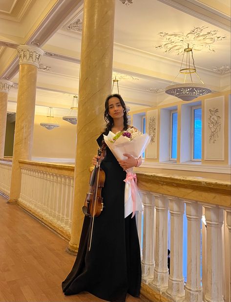 Violin Recital, Recital Dress, Cool Violins, Orchestra Concerts, Violin Songs, Concert Attire, Concert Dresses, Cello Music, A Night At The Opera