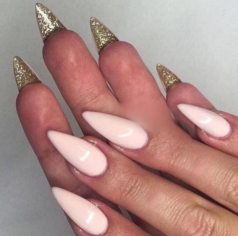 Louboutin Nails, Special Nails, Gold Nail, Her Nails, Expensive Taste, Get Nails, Acrylic Nails Coffin, Glitter Nail Art, Coffin Nails Designs