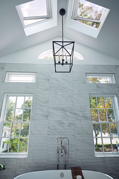 Skylight With Ventilation, Indoor Atrium, Skylight Installation, Tattoo Modern, Skylight Design, Sweet Home Style, Velux Skylights, Skylight Window, Roof Ceiling