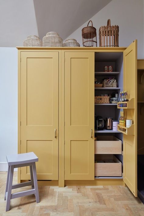 Colour Trend: Why Yellow Is 2023's Most Popular Paint Shade — MELANIE LISSACK INTERIORS Sarah Brown, Yellow Room, Cottage Kitchens, Victorian Terrace, Brown Interior, Yellow Kitchen, Cottage Kitchen, Kitchen Cupboards, Ground Floor