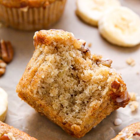 Maple Pecan Banana Muffins - Baker by Nature Banana Muffins Vegan, Banana Pecan Muffins, Pecan Muffins Recipe, Brown Sugar Muffins, Delicious Food Ideas, Vegan Banana Muffins, Southern Pecan Pie, Pecan Muffins, Baker By Nature