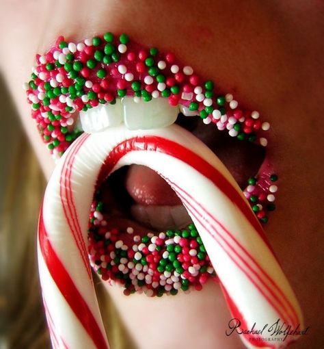 candy_cane_lips_by_pinkfirefly135-d4hz4hz Sprinkle Lips, Box Noel, Lip Art Makeup, Candy Makeup, Candy Lips, Lip Wallpaper, Orange Lips, Christmas Shoot, Candy Sprinkles