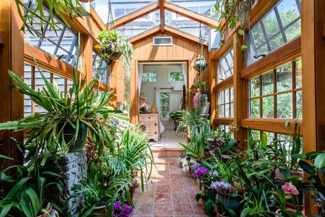 Bridgehampton waterfront with glass breezeway and koi pond asks $8.25M - Curbed Hamptonsclockmenumore-arrow : Dreamy enough that it might make you want to write a children’s book Glass Breezeway, Conservatory Greenhouse, Victoria House, Yard Furniture, Hamptons House, Eco Living, Glass Roof, Koi Pond, Glass House