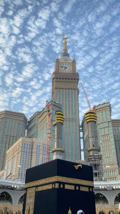 Masjid Wallpaper Aesthetic, Inspiring Islamic Quotes, Mecca Images, Ka Bah, Islamic Wallpaper Hd, Islamic Wallpaper Iphone, Masjid Al Haram, Qur'an Photography, Mecca Islam