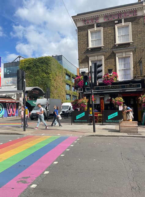 Camden market #camden #aesthetic #rainbow #london #nature #greenery #naturephoto #londonlife #christmas Camden Aesthetic, London Nature, London Camden, Aesthetic Rainbow, Camden Market, Camden London, Camden Markets, London Aesthetic, Camden Town