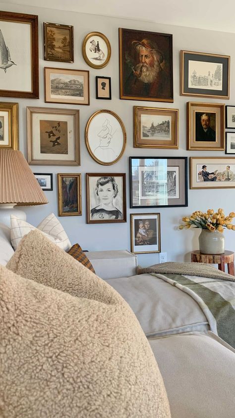 Wall Art Classical, Photo Wall With Different Frames, Vintage Gallery Wall Above Couch, Idea For Wall Decoration, Wall Of Framed Photos, Vintage Photo Wall Collage Living Room, How To Style Wall Above Couch, Gallery Wall Ideas Above Couch, Antique Gallery Wall Living Room