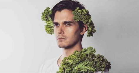 Antoni Porowski, Popular Netflix Shows, Cauliflower Steaks Recipes, Cauliflower Steak, Fab 5, Queer Eye, Opening A Restaurant, Wine Expert, Cauliflower Steaks