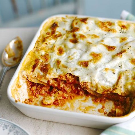 Chicken Lasagne, Recipe For Turkey, Turkey Mince Recipes, Quick Meals To Make, Deep Fried Recipes, Lasagne Recipes, Mozzarella Recipes, Traditional Italian Dishes, Australia Food