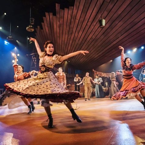 Emily Langham on Instagram: “Only 7 shows left of Oklahoma 👩🏻‍🌾 Come and see us if you can!! #oklahoma #chichester #theatre #musical #GertieCummings #dance #farmer…” Laila Majnu Theatre, Oklahoma The Musical, Oklahoma Musical Poster, Oklahoma Musical, Oklahoma Smokeshow Lyrics, Guthrie Oklahoma, Theatre Shows, Musical Theatre Broadway, Chichester