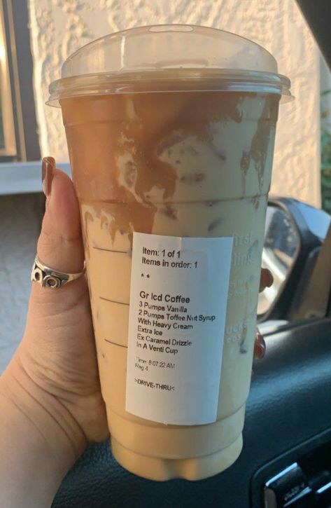 Ice Coffee Starbucks Order, Starbucks Drink Ideas Iced Coffee, Starbucks Iced Coffee Drinks To Order, Best Iced Coffee Starbucks Orders, Party Ideas Drinking, Banana Bread Starbucks, Coffee Gift Basket Ideas, Starbucks Hot Drinks, Coffee Starbucks Drinks