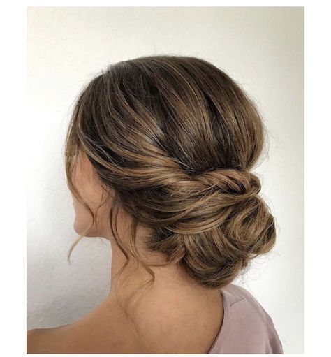 Bridal Updos For Medium Hair The Bride, 5 Hairstyles, Engagement Hair, Chignon Simple, Formal Hairstyle, Wedding Glam, Simple Updo, Wedding Hairstyles Bridesmaid, Prom Hair Updo