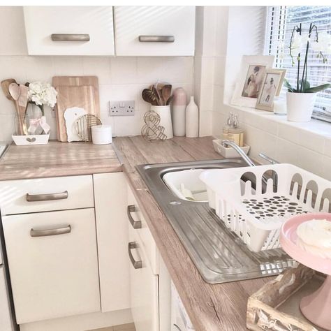 Gorgeous 📸 by @fabulouslyexhausted of her lovely benchtop covered in Sanremo Oak Sand 😍💕 #kitchen #vinylwrap #selfadhesive #home #homedecor… Kitchen Ideas Council House, Council House Decor, Council House Kitchen Ideas, Council Kitchen Ideas, Vinyl Wrap Kitchen Worktop, Council House Kitchen Makeover, Council Kitchen Makeover, Council House Kitchen, Council House Makeover