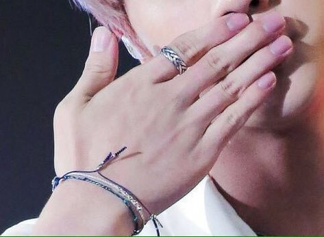 Jin Core Aesthetic, Muscular Hands, Seokjin Core, Kpop Hands, Jin Details, Jin Bday, Jin's Hands, Hot Jin, Jin Core