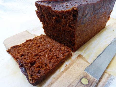 Cafe Loki's Icelandic Rye Bread Recipe Sweet Rye Bread Recipe, Iceland Recipes, Íslenskar Uppskriftir, Iceland Foods, Dark Rye Bread, Nordic Recipes, Scandinavian Cooking, Icelandic Cuisine, Rye Bread Recipe