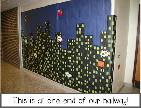 Whoooo's Ready To Teach: Superhero Themed Third Grade Hallway Dark Hallway Ideas, Superhero Classroom Theme, School Hallway, Daycare Decor, Super Hero Shirts, Superhero Classroom, School Hallways, Super Hero Theme, Ra Ideas