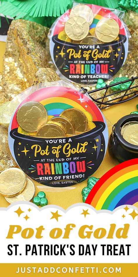 Get ready for St. Patrick's Day with this DIY pot of gold St. Paddy's treat idea! A perfect St. Patrick's Day gift for friends and teachers. What can be luckier than a pot of gold foil wrapped chocolate coins! This St. Patrick's Day pot of gold treat bag is so easy to make. All you need are round cellophane bags, my pot of gold printables, and gold wrapped chocolates. The printables are available in my Just Add Confetti Etsy shop. Head to justaddconfetti.com for more fun St. Patrick's Day ideas! Dunkin Donuts Gift Card, Chocolate Gold Coins, Cardboard Toys, Chocolate Coins, Coffee And Donuts, Best Teacher Gifts, Diy Teacher Gifts, School Teacher Gifts, Easy Diy Gifts