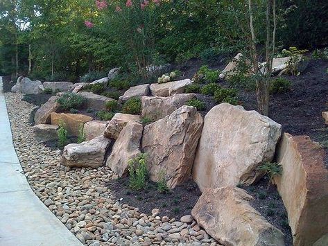 Top 50 Best Slope Landscaping Ideas - Hill Softscape Designs Desert Landscape Ideas, Boulder Retaining Wall, Terraced Landscaping, Stone Landscaping, Landscaping With Boulders, Sloped Garden, Rock Garden Landscaping, Desert Landscape, House Landscape