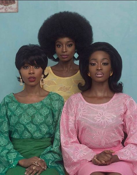 Throwback to 70s and 80s yoruba women fashion in stunning photos Diverse Photoshoot, Vintage Family Pictures, Fine Shyt, Harry Clarke, 3d Karakter, Girls Winter Fashion, Black Glamour, Outfits Jeans, Fashion Teenage Girls