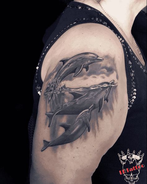 Unique Dolphin Tattoo, Dolphin Sleeve Tattoo, Dolphin Tattoo Men, Colby Tattoo, Dolphin Tattoo Design, Dolphin Tattoo Meaning, Dolphin Tattoos, Beach Tattoo Ideas, Dollar Tattoo