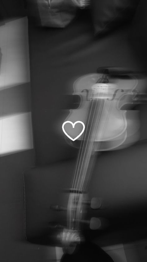 Musical Instruments Clipart, Violin Music Songs, Black Violin, Violin Photography, Violin Art, Violin Design, Skating Aesthetic, Kobe Bryant Wallpaper, Birthday Photo Frame