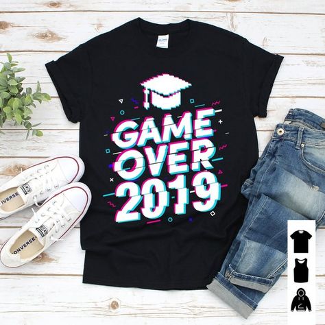 Gamer 2019 Graduation Tee | Graduation gifts idea | Class of 2019 | college grad gift | Highschool T Graduation Tshirt Ideas, Funny Graduation Shirts, Masters Graduation Pictures, College Grad Gifts, Masters Graduation, Senior Games, Graphic Shapes, Shapes Design, Class Shirt