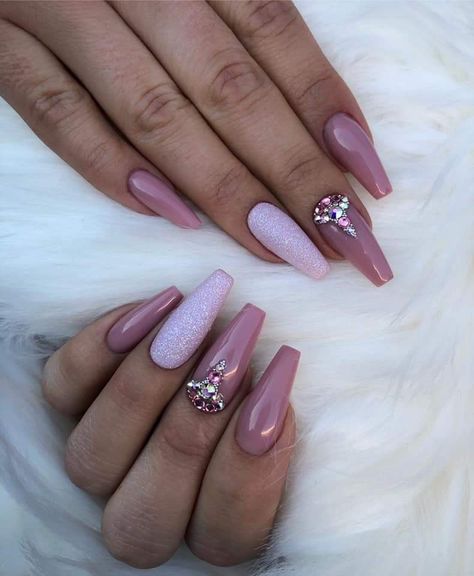 Cute Coffin Nail Designs, Nail Ideas Blue, Nail Ideas Long, Long Nail Ideas, Occasion Nails, Short Nail Ideas, Girly Nails, Coffin Nail Designs, Glitter Accent Nails