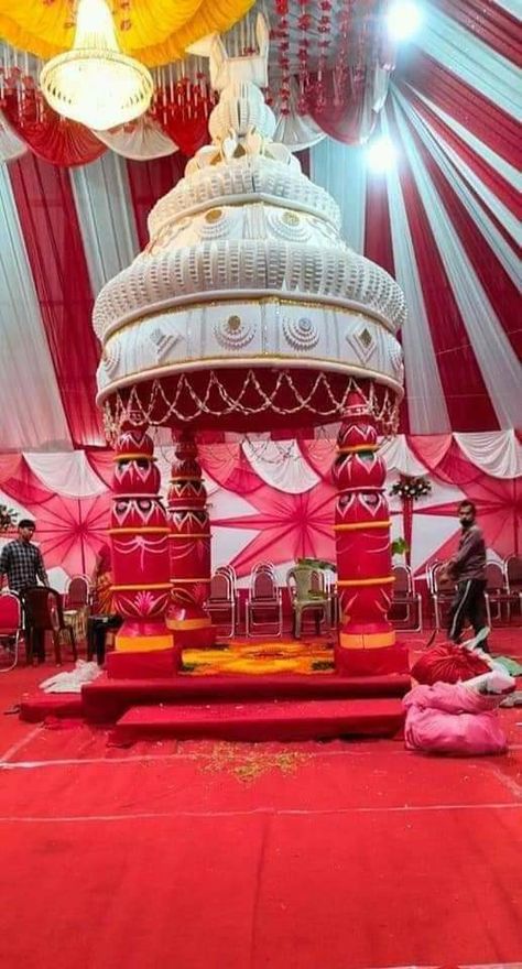 Wedding Decorations Bengali, Bengali Wedding Stage Decoration, Aiburobhat Bengali Decoration, Bengali Wedding Backdrop, Bengali Theme Wedding Decoration, Bengali Mandap Decoration, Bengali Wedding Gate Decoration, Bengali Wedding Decorations, Traditional Bengali Wedding Decor