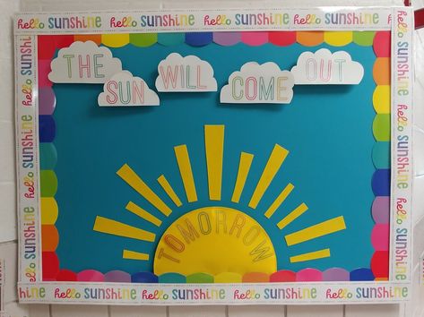 Sunshine Bulletin Board, Sun Bulletin Boards, Felt Sun, School Wide Themes, Elementary Bulletin Boards, Spring Crafts Preschool, Paper Clouds, Class Displays, Preschool Classroom Decor