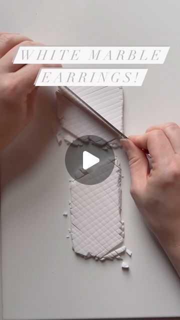 Clay Earring Patterns, White Polymer Clay Ideas, Textured Polymer Clay Earrings, Marble Clay Earrings Tutorial, Unique Clay Earrings, Marble Clay Earrings, White Clay Earrings, Goth Babe, Marble Clay