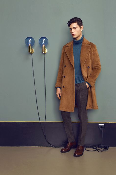 Boglioli Fall 2015 Menswear Collection Photos - Vogue/color/bluebrown Dark Brown Dress Pants, Brown Overcoat, 1950s Jacket Mens, Cargo Jacket Mens, Dark Brown Dress, Green Cargo Jacket, Brown Dress Pants, Fashion Man, Jackets Men Fashion