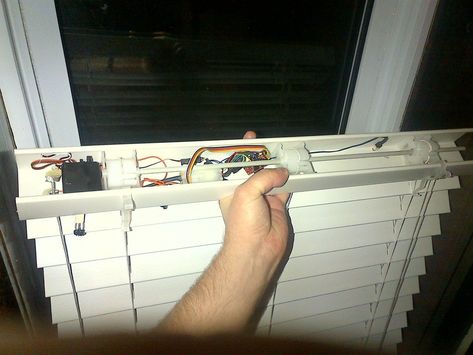 An arduino based intelligent motorize window blinds system. It's a low cost and simple design that's pretty much a drop in replacement for the manual crank. Link to original project post: http://homeawesomation.wordpress.com/2013/02/26/automated-window-blinds-with-arduino/ Diy Motorized Blinds, Motorized Window Blinds, Diy Window Blinds, Motorized Window Shades, Automatic Blinds, Blinds Diy, Smart Blinds, Tech Projects, Electronics Diy