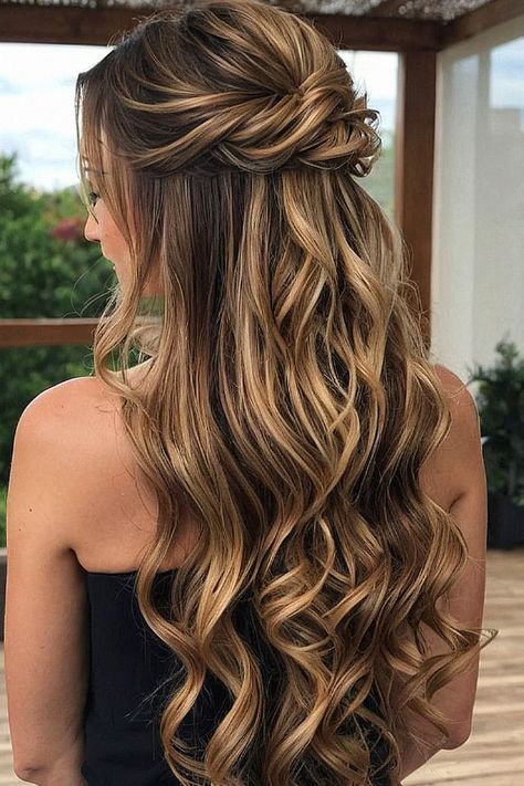 Get inspired by half up, half down wedding hair to complement your gown. This re-pin highlights elegant braids featuring sparkling accessories. Made for the modern bride. Loose Half Up Half Down Wedding Hair, Moh Hair, Wedding Hair Front, Bridesmaid Hair Inspo, Bridal Hair Half Up, Bridemaids Hairstyles, Down Wedding Hairstyles, Ra Boards, Half Up Wedding Hair