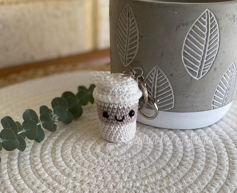 Cup Crochet Pattern, Coffee Cup Keychain, Cup Crochet, Cup Keychain, Kawaii Coffee, Coffee Keychain, Cup Cozy Pattern, Crochet Coffee, Crochet Cup Cozy