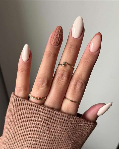 Beige Nail Designs, Beige Nail, Beige Nails Design, Classy Almond Nails, Cheetah Print Nails, Cute Short Nails, Glitter Manicure, Nude Nail Designs, Beige Nails