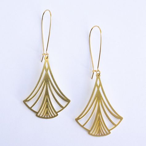 Cast Jewelry, Bijoux Art Nouveau, Art Nouveau Earring, Nouveau Jewelry, Physical Touch, Leaf Jewelry, Earring Cards, Triangle Earrings, Deco Jewelry