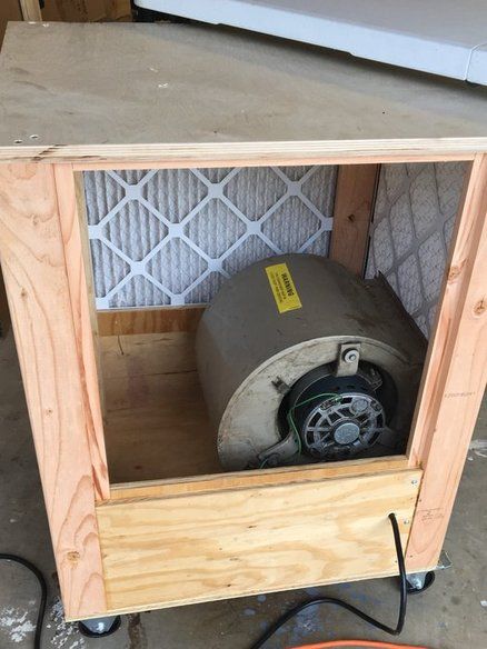 Diy Dust Filtration System, Dream Woodshop, Diy Air Purifier, Dust Collector Diy, Diy Air Conditioner, Shop Dust Collection, Basement Workshop, Woodworking Garage, Lumber Storage