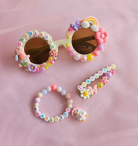 🐥 More Easter Goodies 🐰 Pretty Flowers and Rainbows, with our friendly Bunny and Cheeky Chick all in Miss Charlotte's set. The cheeky Bunny - Flower sunnies now live in our website Grab yours before they sell out ✨️ #easterbasket #trendyaccessories #scarlettandsisters #personalised #sunnies #accessories #fashion #melbourne #discoverunder5k #cutest #bunny Custom Sunnies, Kawaii Hair Accessories, Bunny Custom, Bunny Flower, Easter Theme, Easter Goodies, Easter Basket Fillers, Kawaii Hairstyles, Toddler Accessories