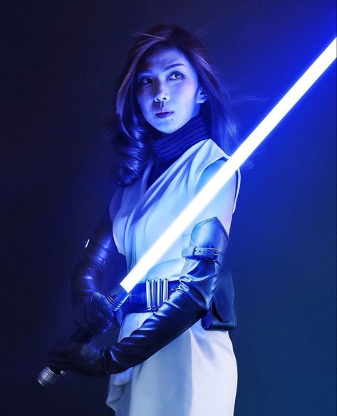 Lightsaber Poses, Sith Outfit, Oc Poses, Steampunk Photography, Dark Jedi, Cosplay Poses, Jedi Outfit, Star Wars Character, Jedi Sith