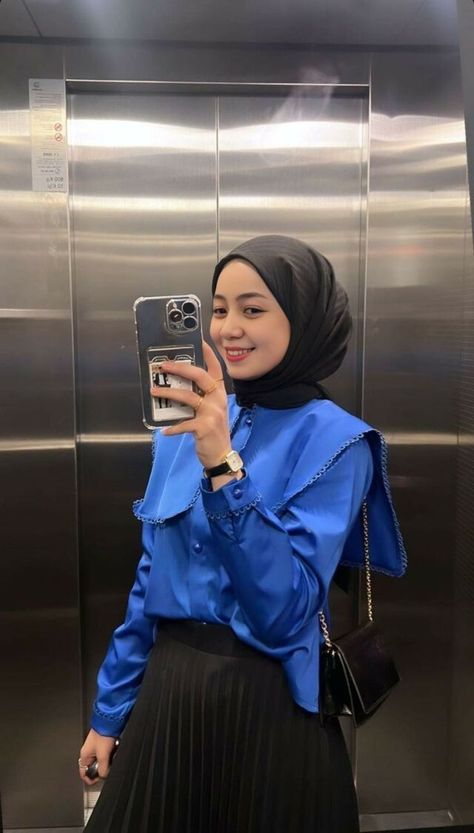 Blue Hijab Outfit, Royal Blue Outfits, Blue Hijab, Outfits Hijab, Muslim Fashion Hijab Outfits, Muslim Fashion Hijab, Islamic Girl, Muslimah Fashion Outfits, Hijabi Outfits