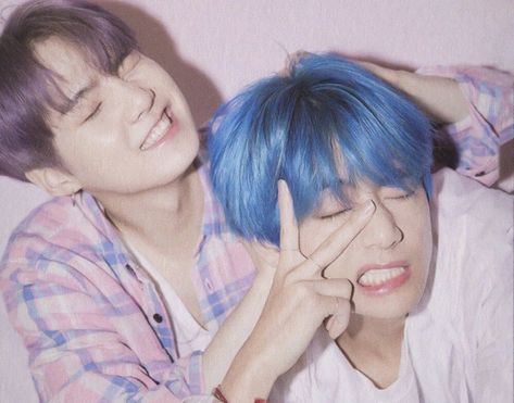 ✿misti🦋🍭 | 📌 on Twitter: "Taehyung and Yoongi have the most adorable relationship ~A Taegi thread… " Map Of Soul Persona, Yoongi And Taehyung, Ff Bts, Seventeen World, How To Start Conversations, We Are Together, Bts Funny Moments, Suga Yoongi, Funny Relationship