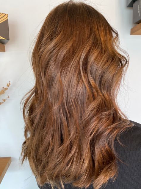 Cooper Honey Hair Color, Brown With Orange Undertones Hair, Copper Ash Hair, No Bleach Copper Hair, Orangeish Brownish Hair, Autumn Hair Colour Ideas, Maple Syrup Hair Color, Copper Gloss Brown Hair, Copper Balayage On Light Brown Hair