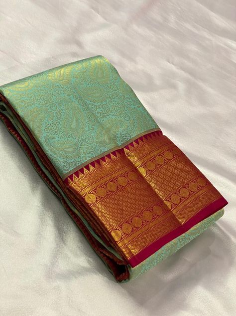 Patti Sarees Latest, Pattu Saree Designs, Function Saree, Bride Sarees, Saree Pattu, Green Sarees, Saree Color Combinations, Indian Dress Up, Sarees Pattu