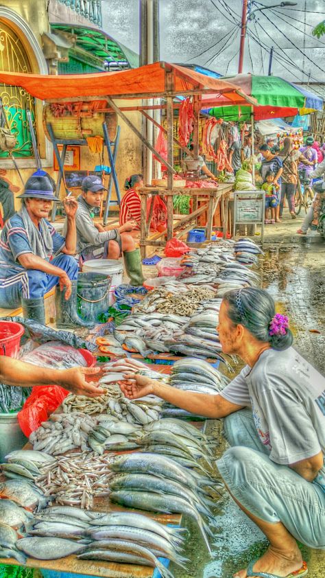 Acrilik Art, Market Scene Drawing, Village Market Scene Drawing, Fish Market Drawing, Village Scene Drawing, Memory Drawing, Market Scene, Buddha Tattoo Design, Watercolor Scenery